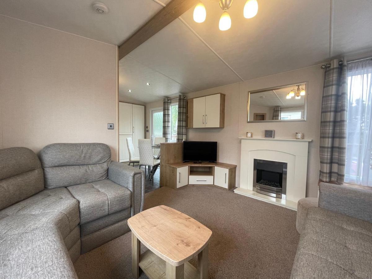 Two Bedroom Caravan At Lilliarsedge 제드버러 외부 사진